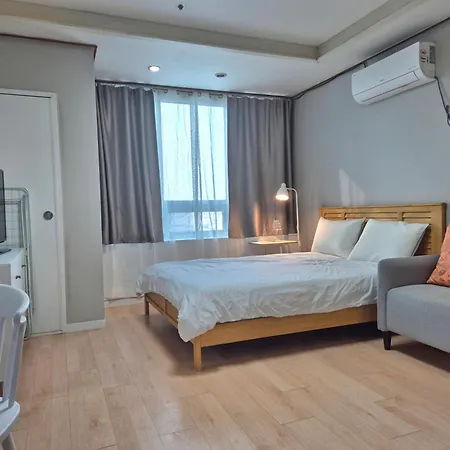 Sinsa Urban House Apartment